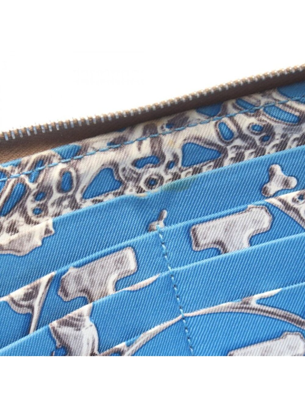 Hermes Round Wallet Azap Long Silk in Etoupe Leather in - Picture 7 of 14